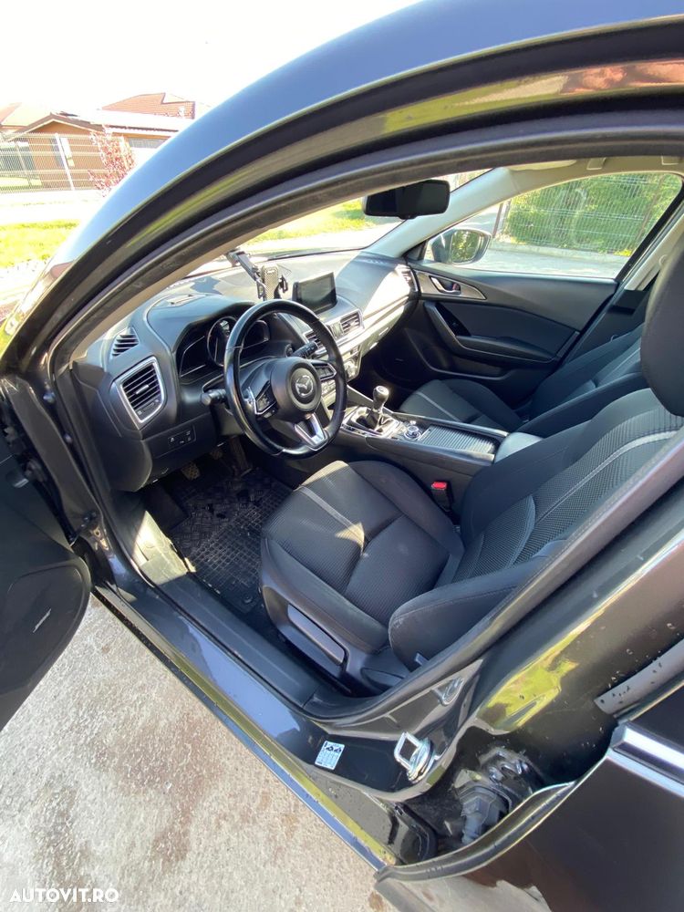 Mazda 3 G165 Revolution Top - 7