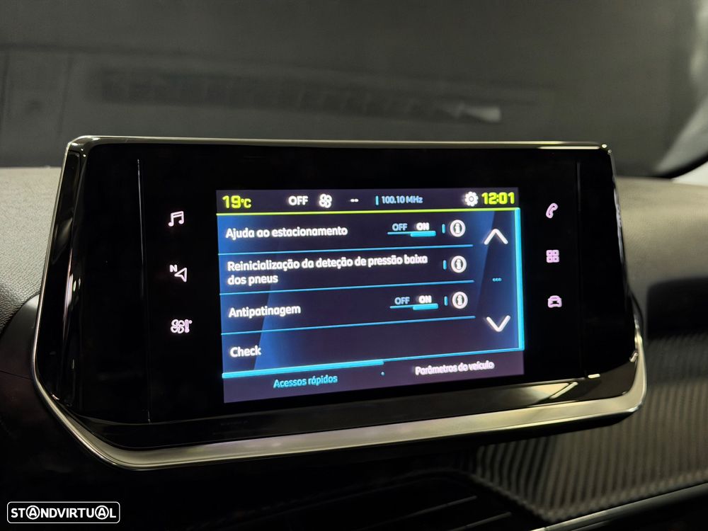 Peugeot e-208 50 kWh Allure - 18