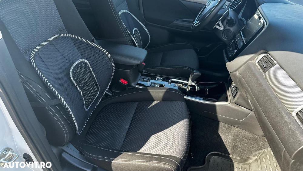 Mitsubishi Outlander 2.2 Litre DI-D AWD Instyle Aut. - 15