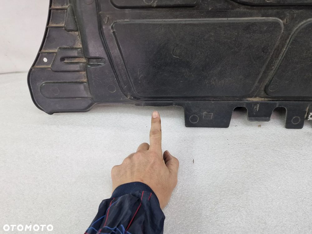 VW PASSAT B8 / VW GOLF VII / SEAT LEON 5F0 12- PŁYTA / OSŁONA POD SILNIK , NR 3Q0825236D , NR AUKCJI NSŁ486 - 9