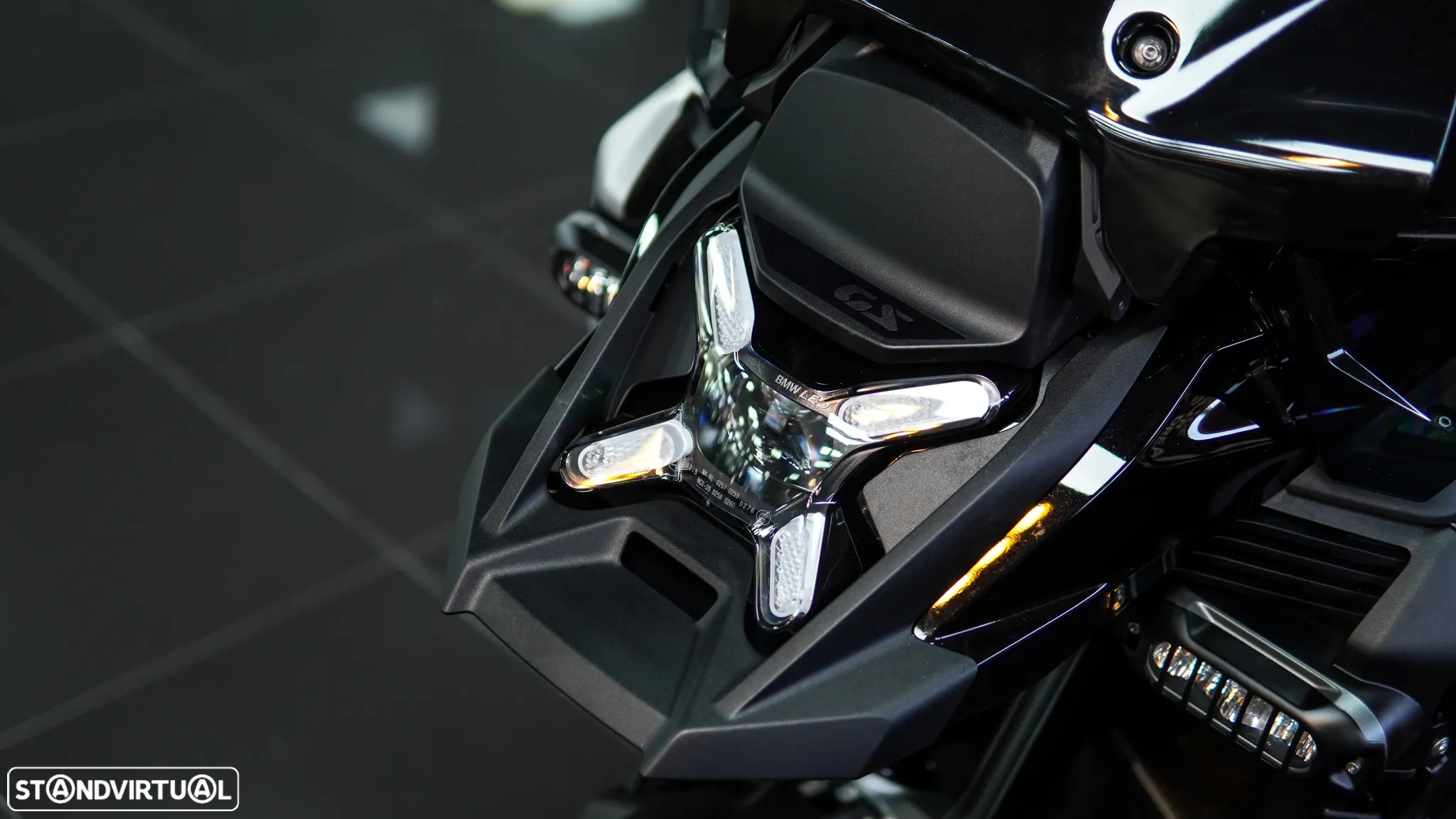 BMW R 1300 GS Adventure TRIPLE BLACK C/ AKRAPOVIC - 8