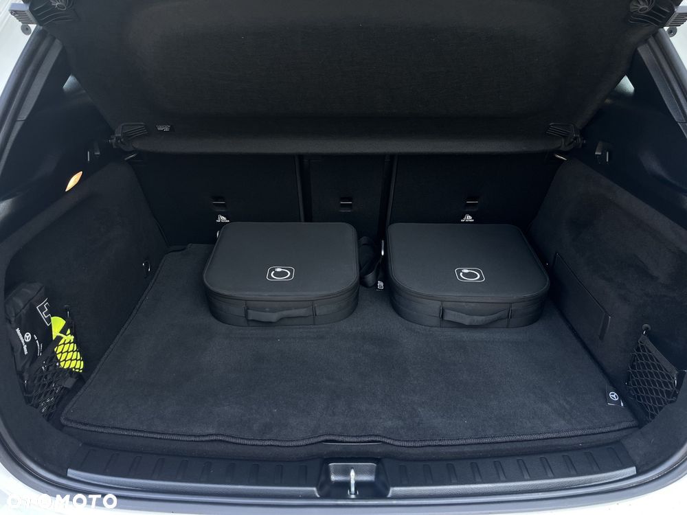 Mercedes-Benz EQA 250+ 70.5kWh Progressive - 28