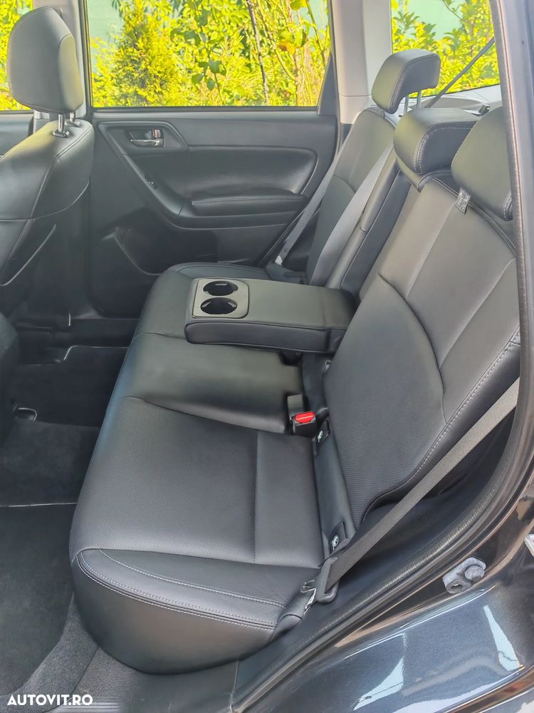 Subaru Forester 2.0i CVT Exclusive ES - 5