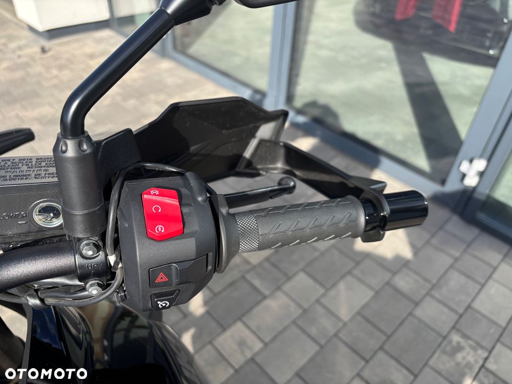 Suzuki DL - 18