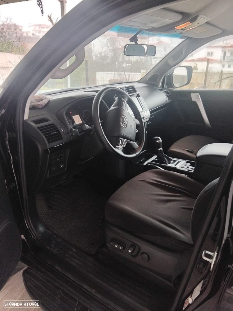 Toyota Land Cruiser Prado - 4