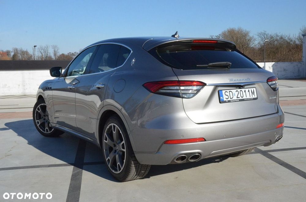 Maserati Levante - 12