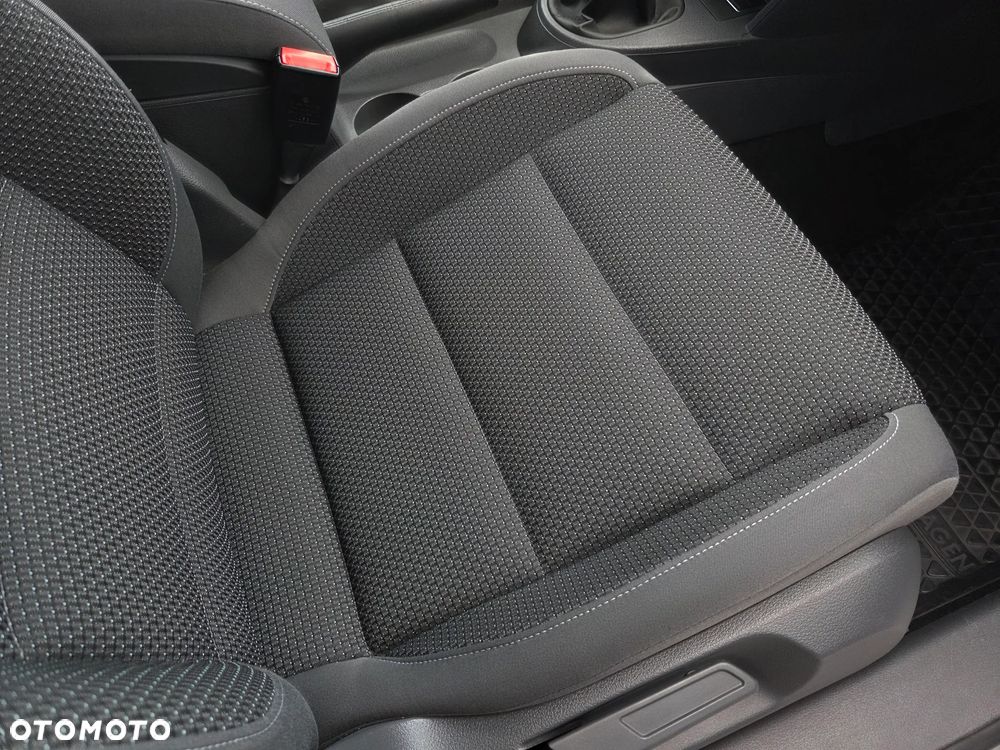 Volkswagen Touran 1.6 TDI DPF BlueMotion Technology Comfortline - 14