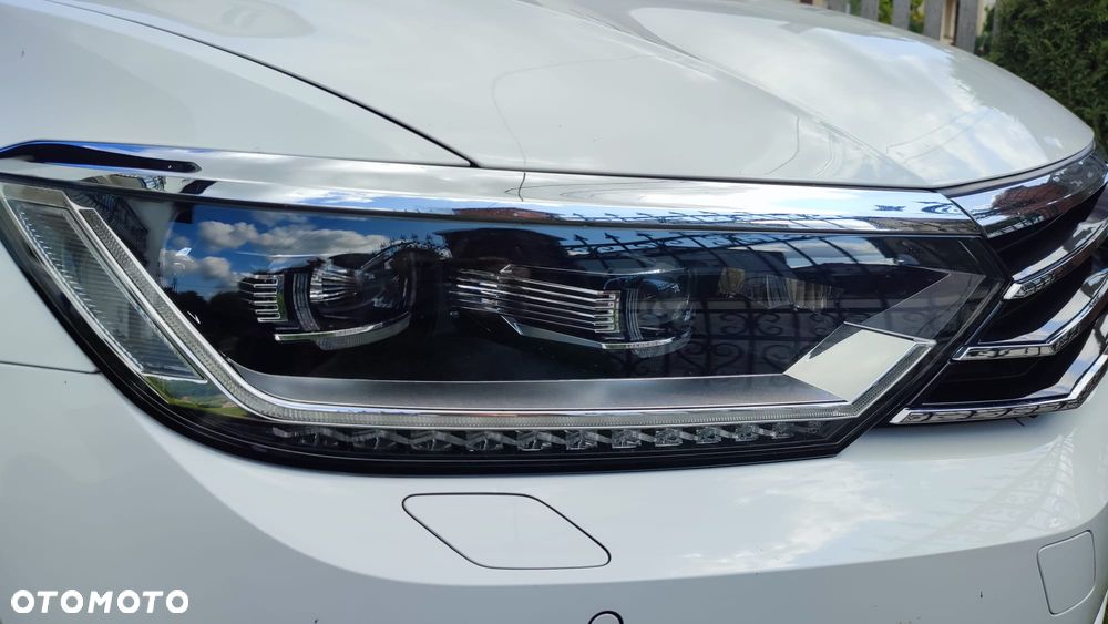 Volkswagen Passat 1.8 TSI BMT Highline - 17