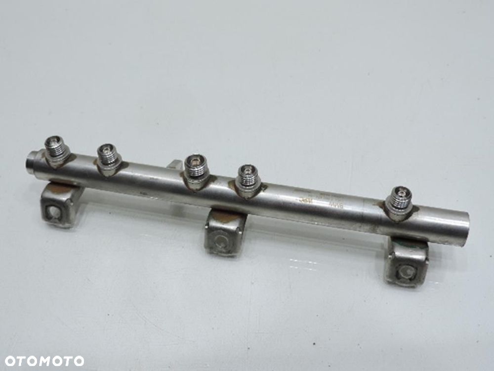 LISTWA WTRYSKOWA BMW E81 E87 2.0 7562474 - 8