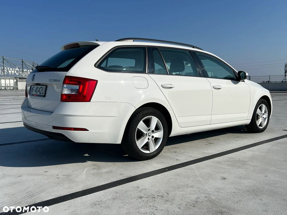 Skoda Octavia 1.5 TSI ACT Ambition - 9