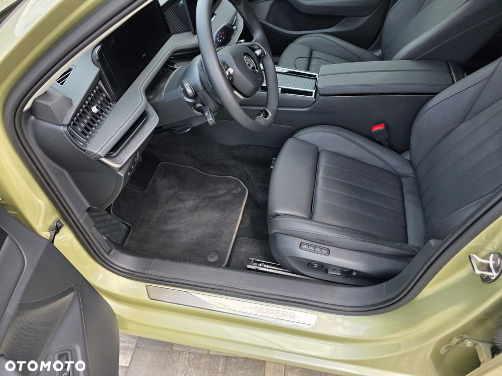 Skoda Superb 2.0 TDI SCR Selection DSG - 10