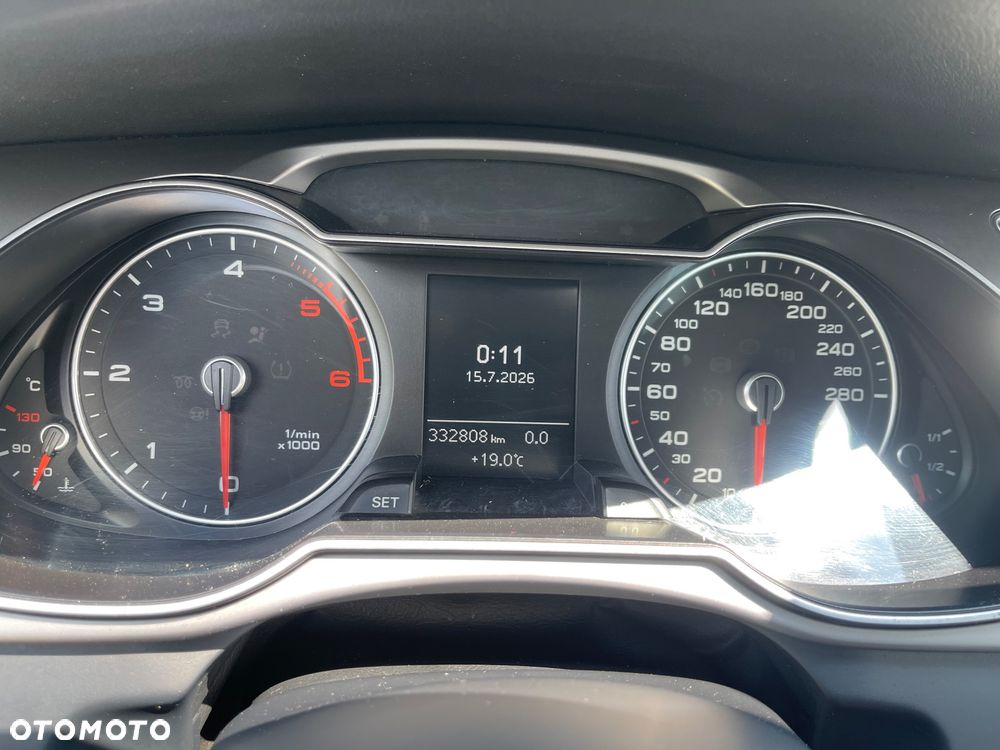 Audi A4 Avant - 11