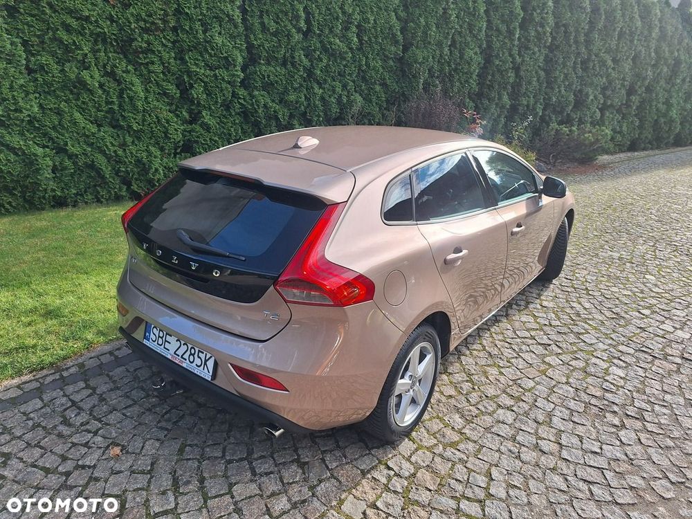 Volvo V40 T2 Kinetic - 39