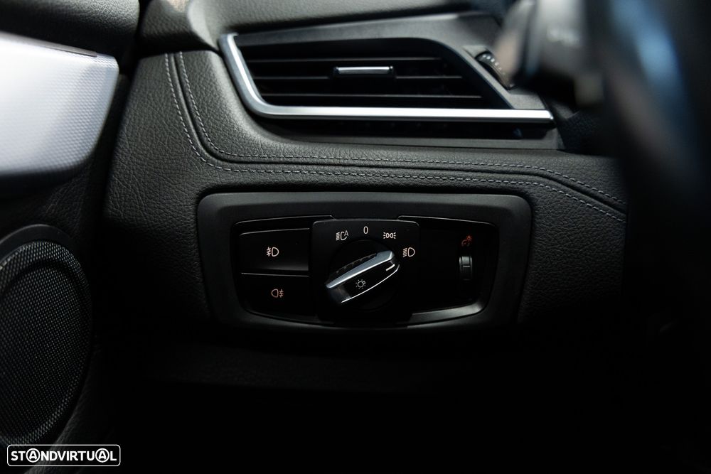 BMW 218 Gran Tourer d 7L Pack M - 23