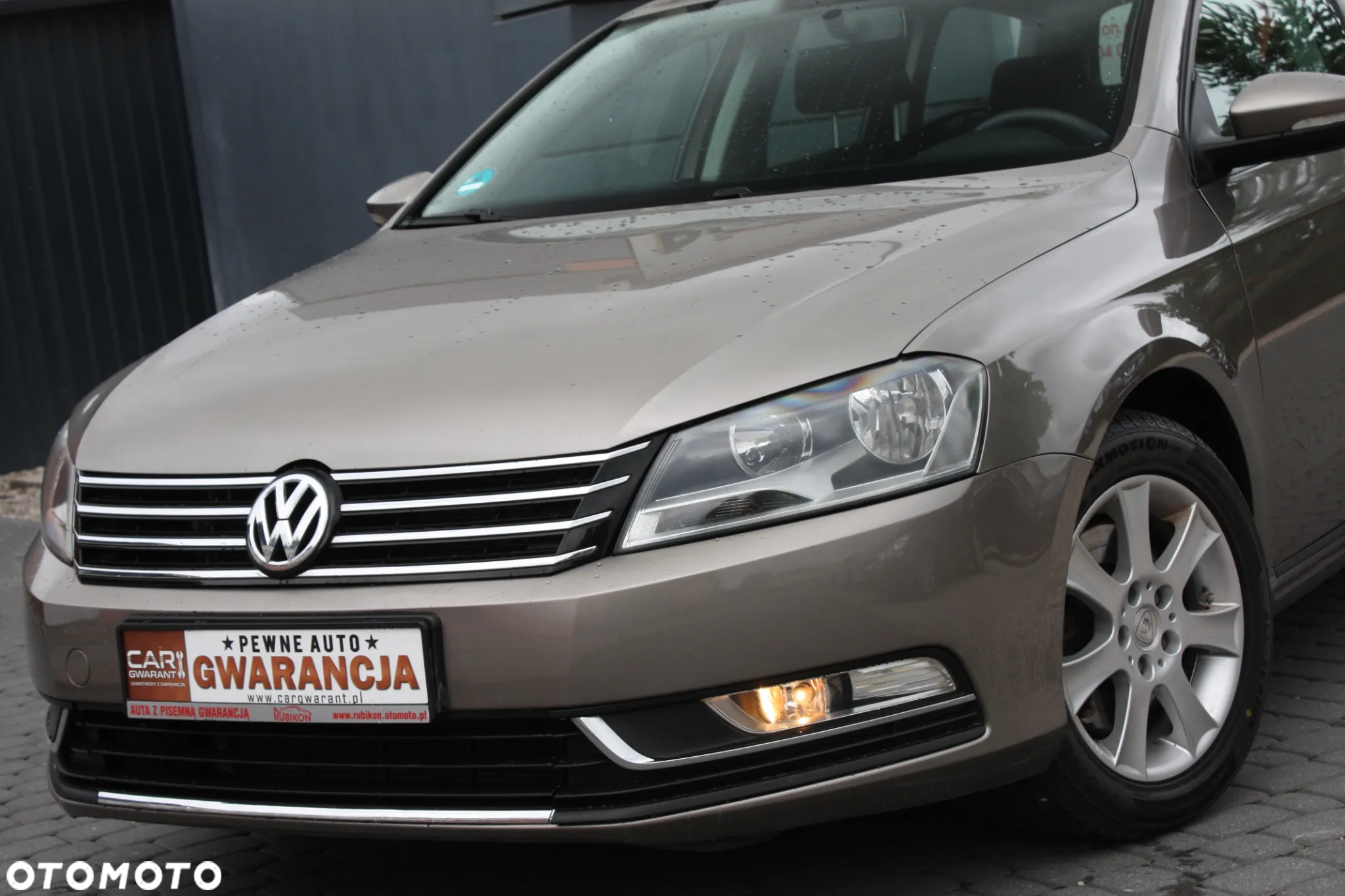 Volkswagen Passat 2.0 TDI Comfortline - 11