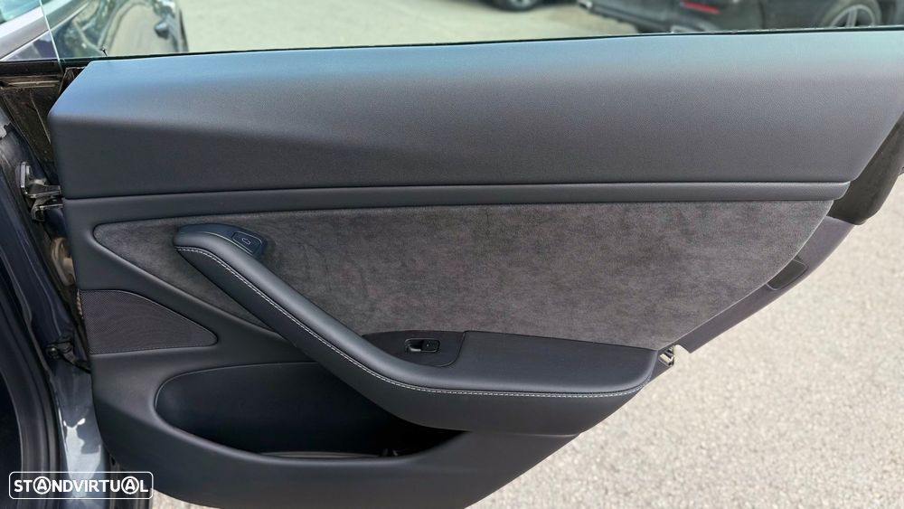 Tesla Model 3 Performance Dual Motor AWD - 19