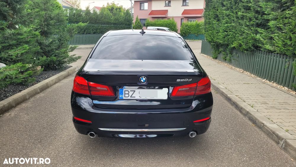 BMW Seria 5 520d Aut. Luxury Line - 2