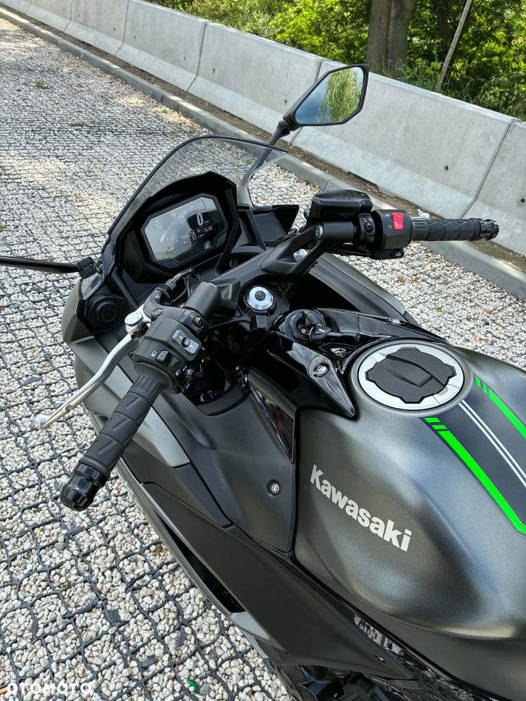 Kawasaki Ninja - 7