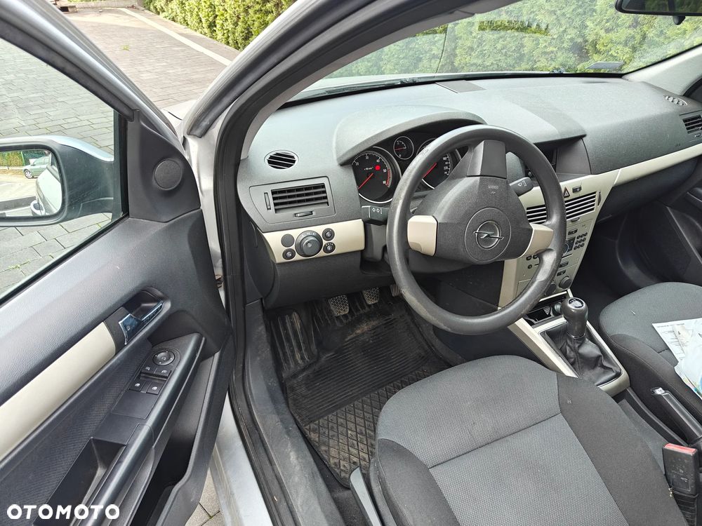 Opel Astra 1.7 CDTI Cosmo - 11