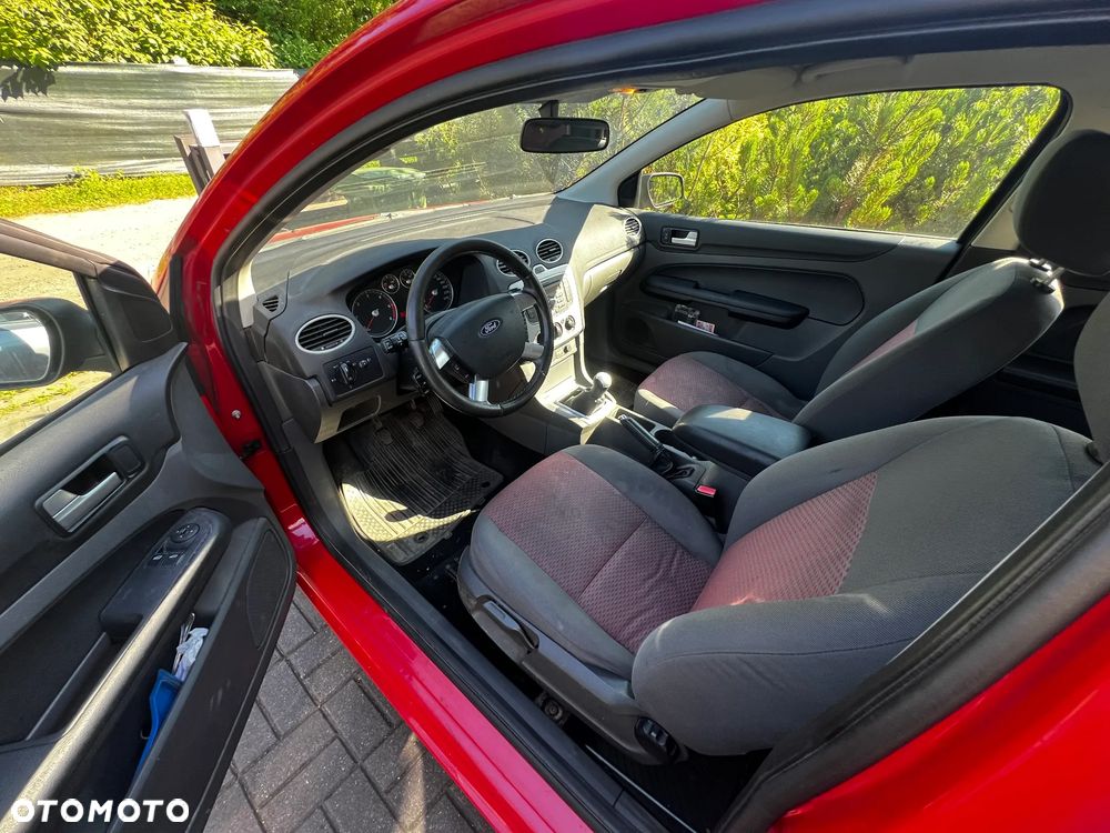 Ford Focus 1.6 TDCi Ambiente DPF - 3