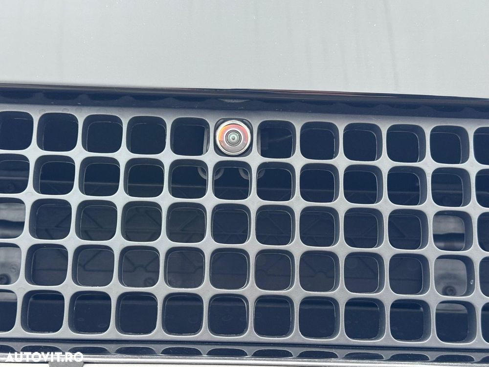 Land Rover Defender 110 3.0 P400 MHEV X - 10