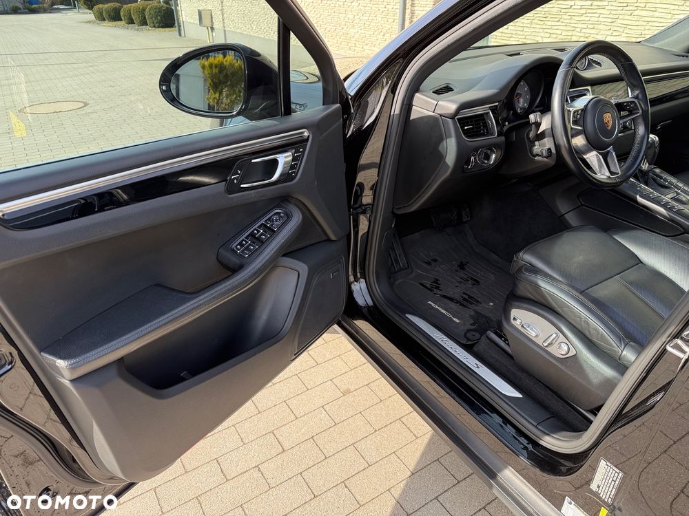 Porsche Macan S - 29