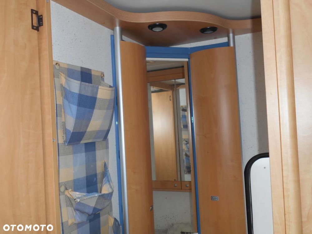 Burstner VENTANA AVANTGARDE 440 - 11