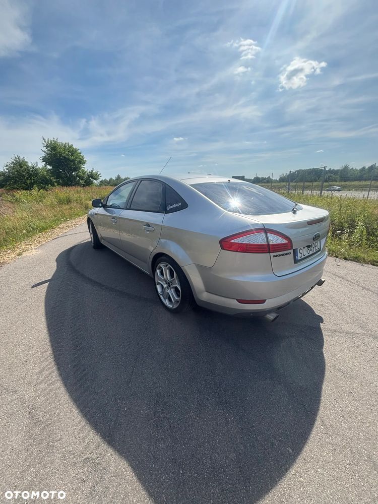 Ford Mondeo 2.5 Titanium - 8