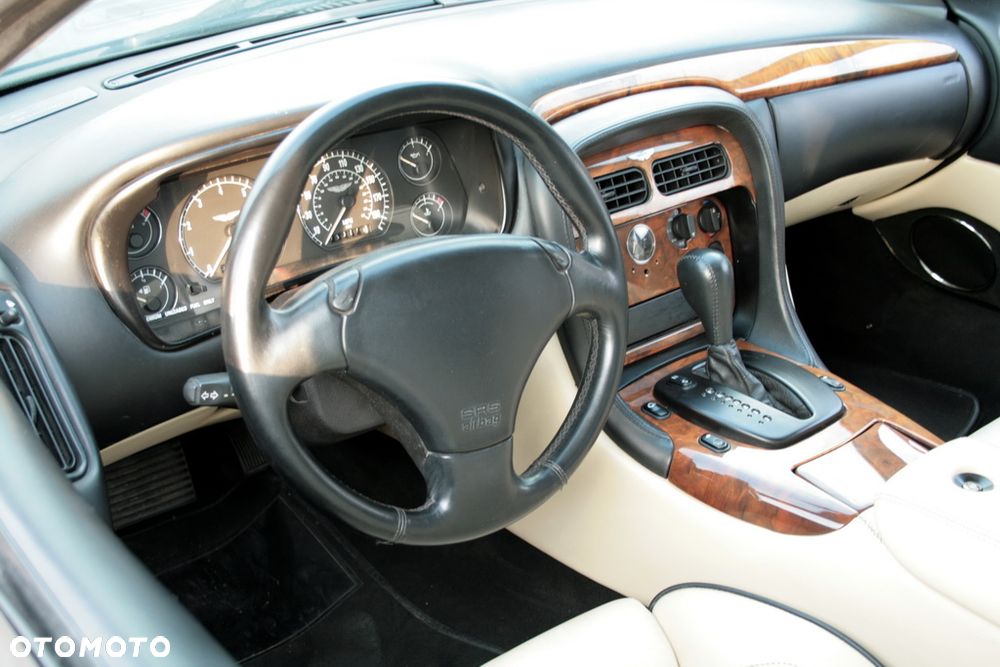 Aston Martin DB7 - 7