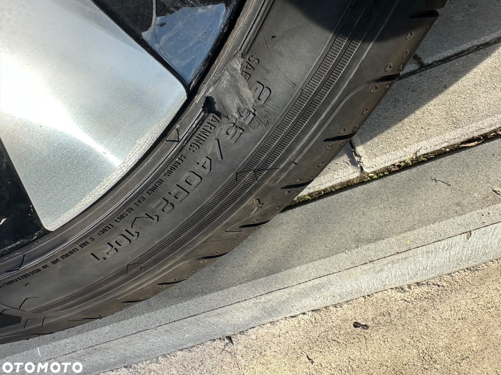 KOMPLET ALUFELG KÓŁ VW R21 5X112 . - 6