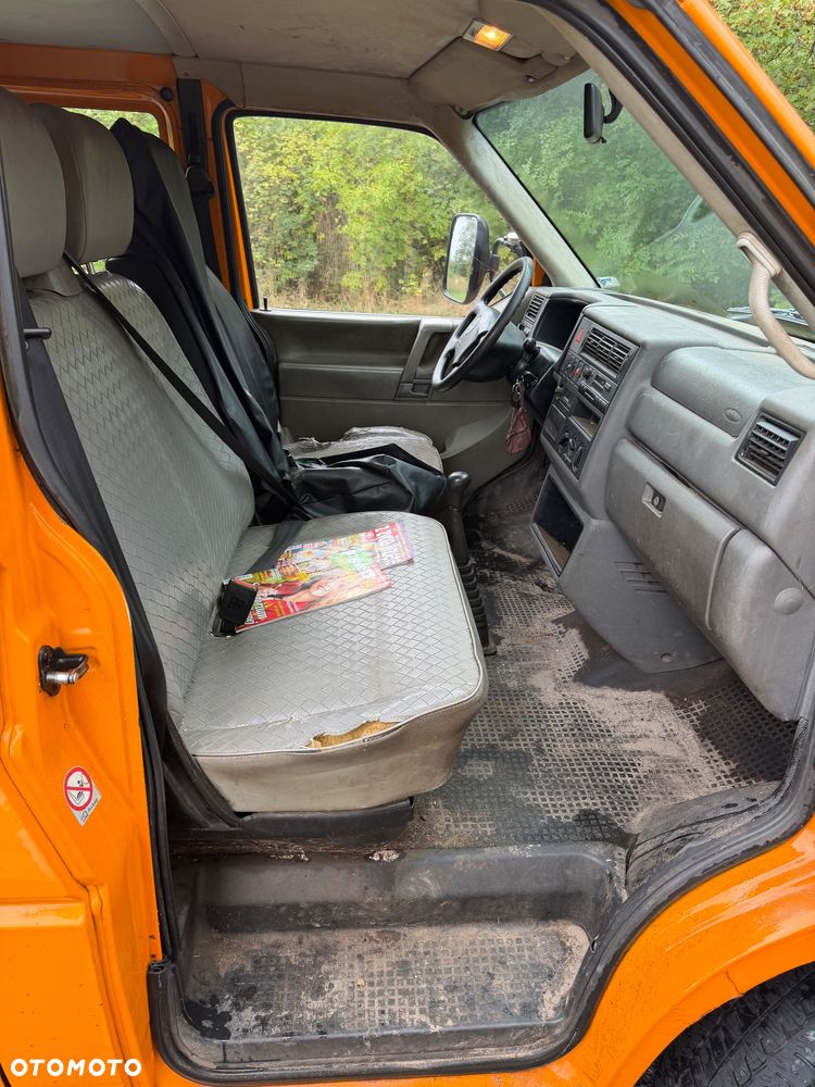 Volkswagen Transporter - 18