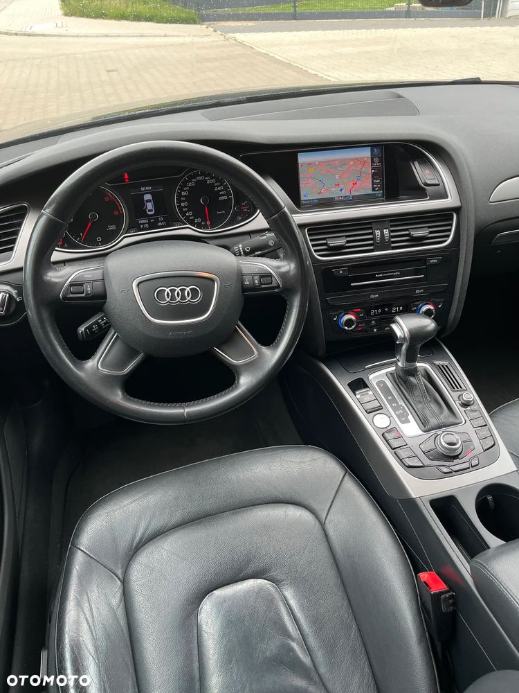 Audi A4 Limousine - 28