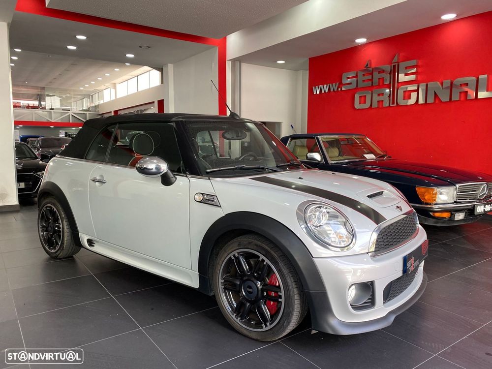 MINI Cabrio John Cooper Works - 2