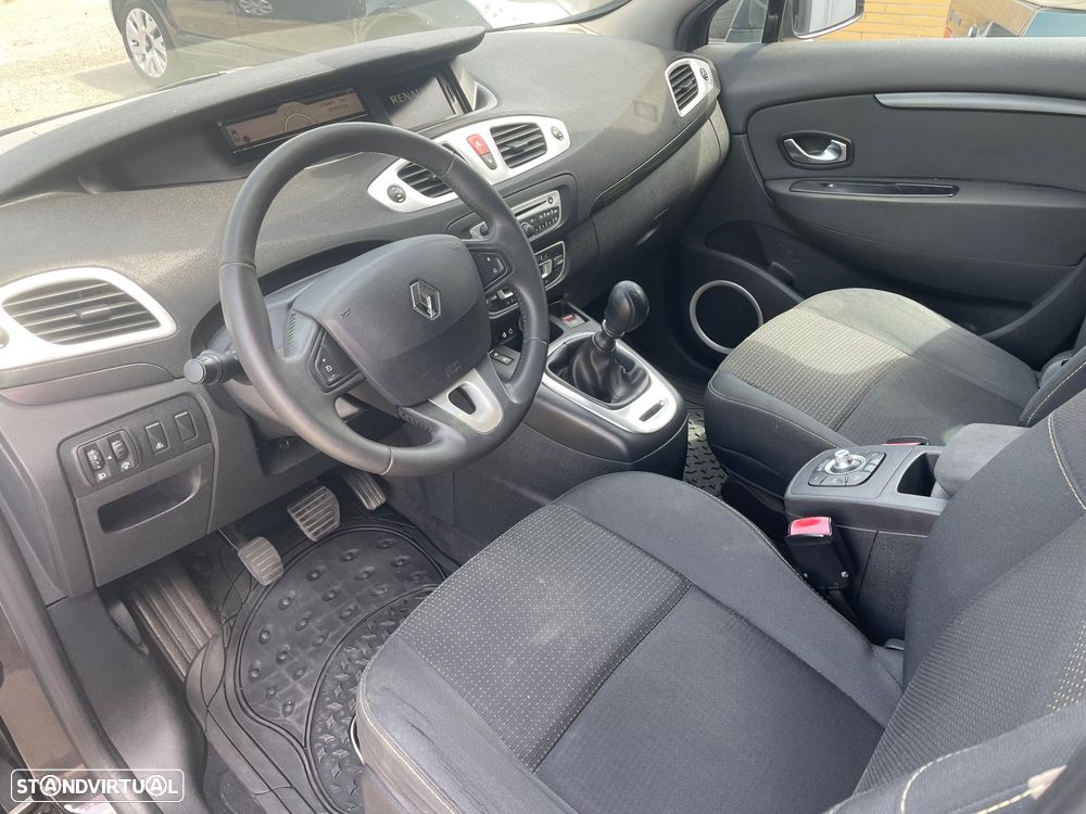 Renault Scénic 1.5 dCi Dynamique S - 5