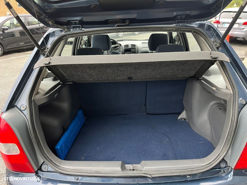 Mazda 323 1.3 Familia - 21