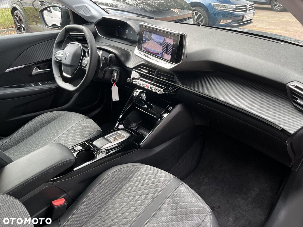 Peugeot 208 - 14