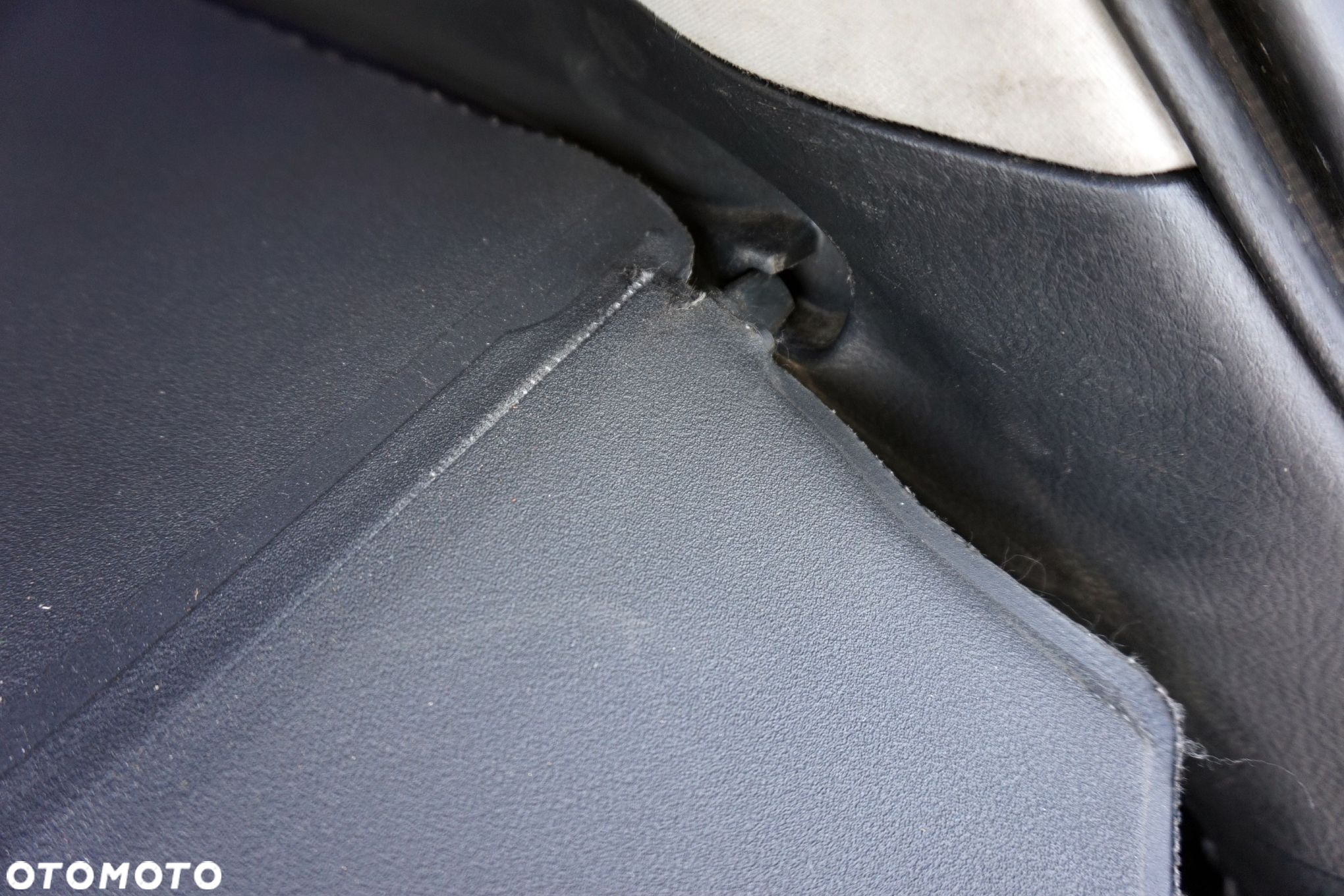 ROLETA BAGAŻNIKA AVENSIS II T25 LIFT KOMBI 64910-CA011-B0 Z SIATKĄ TOYOTA 2006-2009 - 4