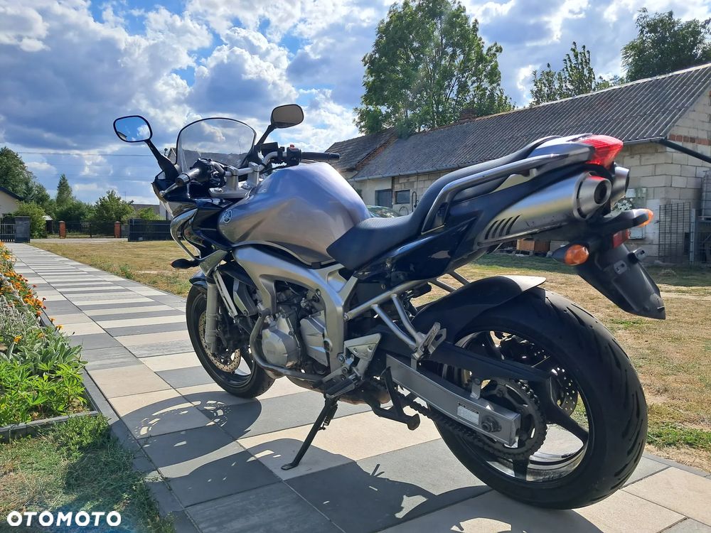 Yamaha FZ6 - 3
