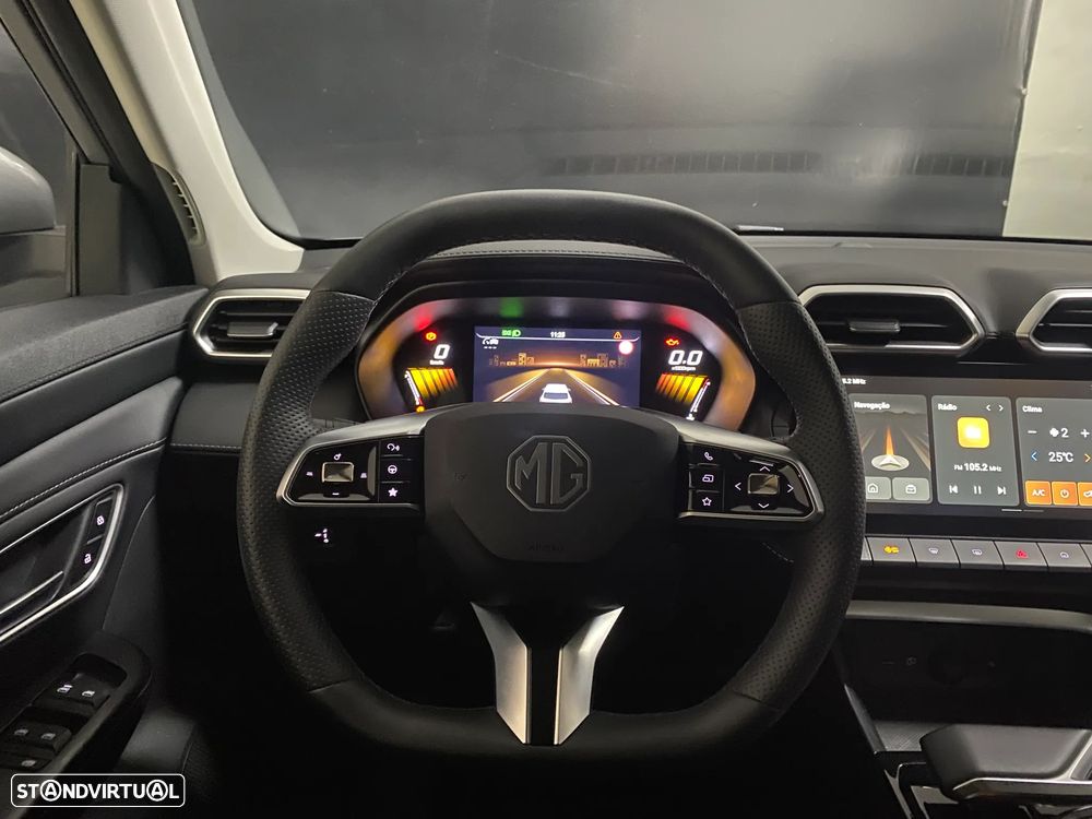 MG ZS 1.5 Hybrid+ Luxury - 11