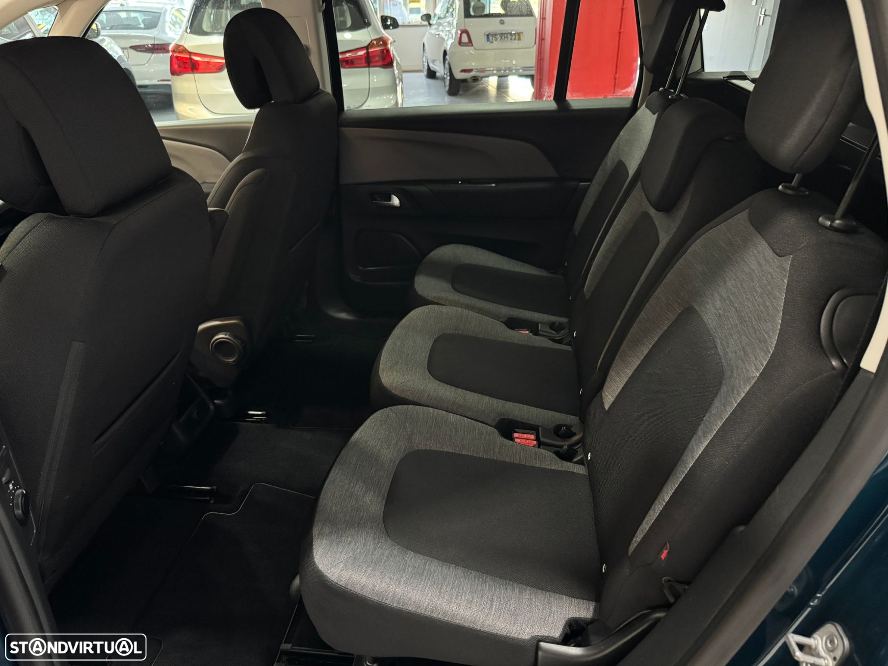 Citroën C4 Spacetourer BlueHDi 130 Stop&Start SHINE - 35
