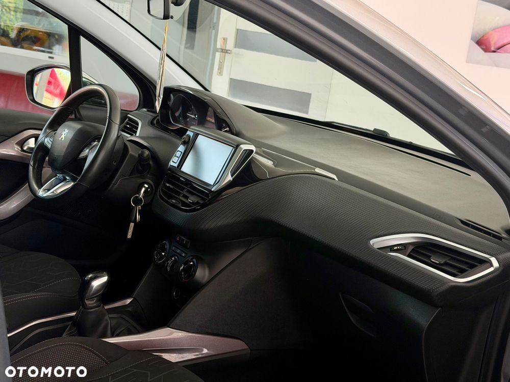 Peugeot 2008 PureTech 82 Style - 33