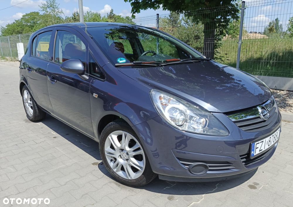 Opel Corsa 1.2 16V Cosmo - 9