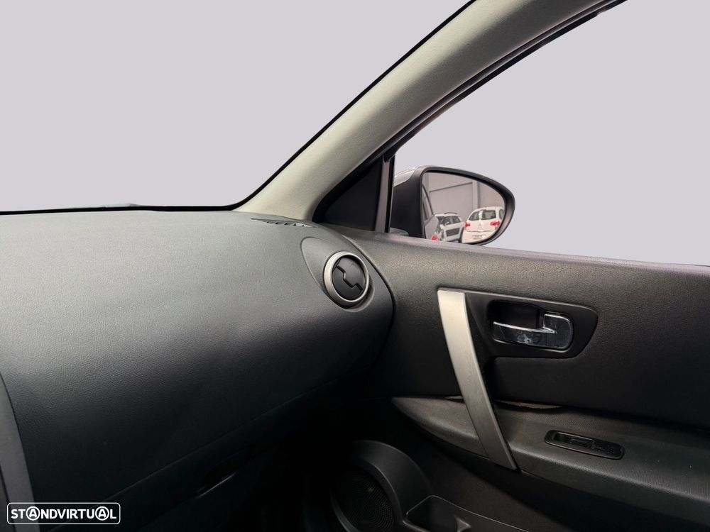 Nissan Qashqai - 13