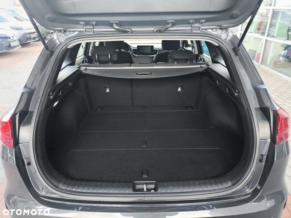 Kia Ceed 1.5 T-GDI M - 13