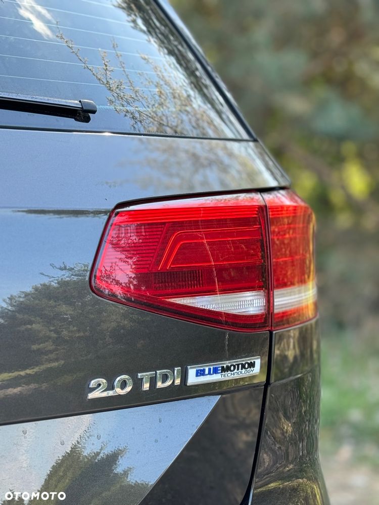 Volkswagen Passat ver-2-0-tdi-bluemotion-technology-dsg-comfortline - 4