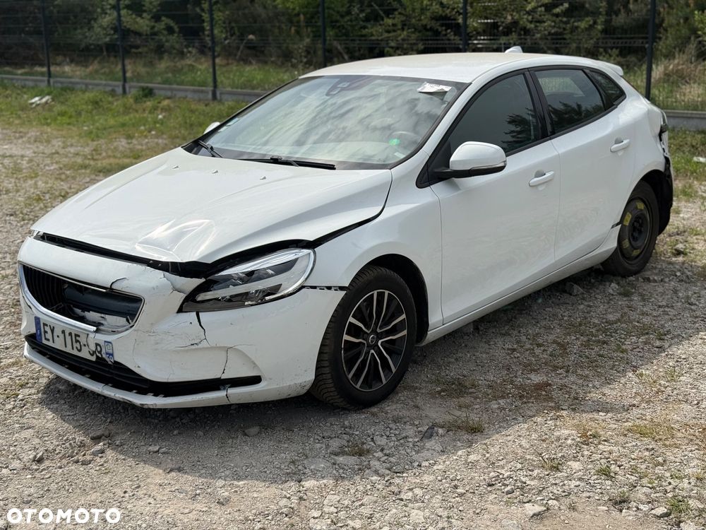 Volvo V40 T2 Geartronic RDesign - 1