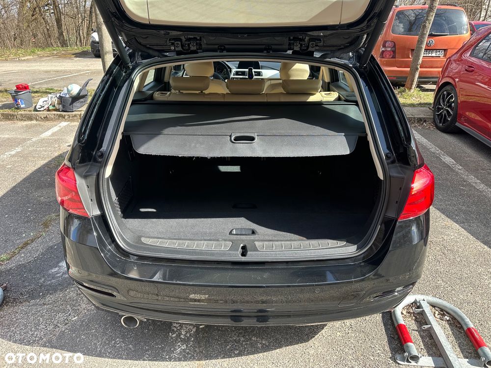 BMW Seria 3 318i - 11