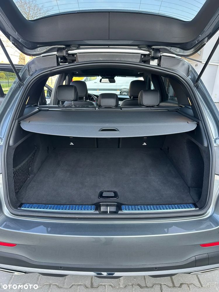 Mercedes-Benz GLC - 13