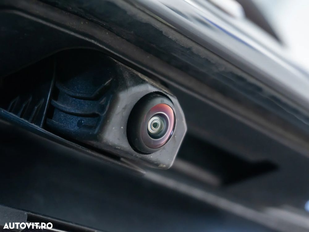 Mercedes-Benz GLC 300 e 4Matic 9G-TRONIC Edition Avantgarde - 21