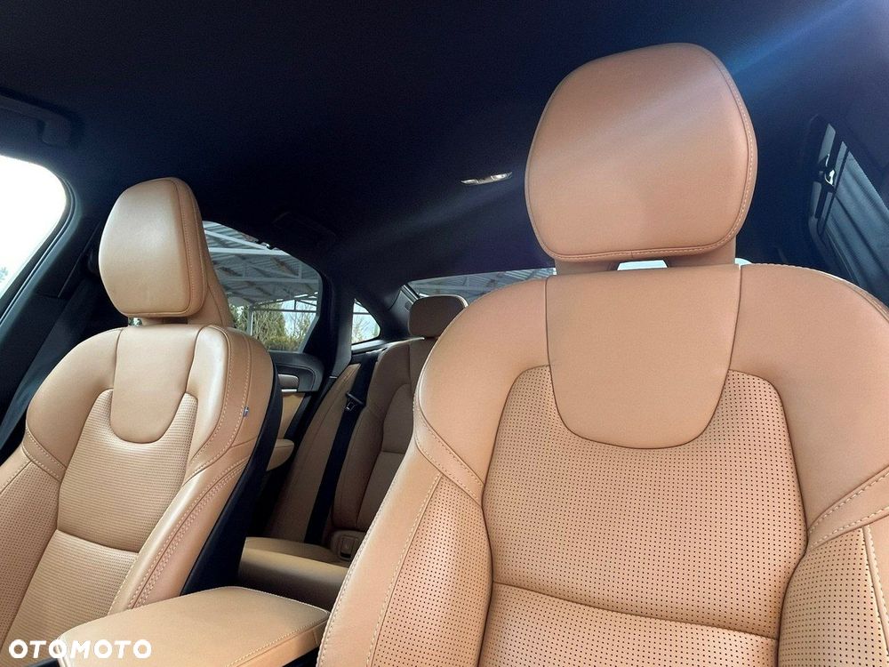 Volvo S90 B5 D AWD Plus Bright - 16